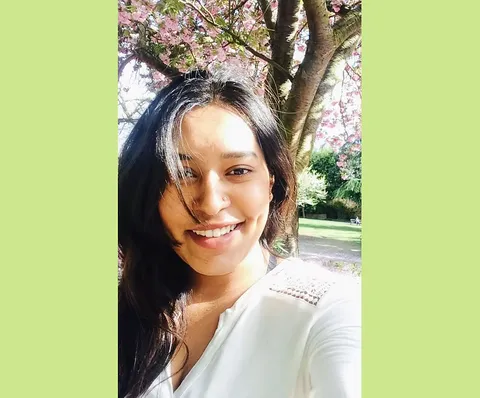 Portrait of Keerthana, counsellor at Listening Humans