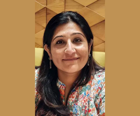 Portrait of Tanu Mehra, counsellor at Listening Humans